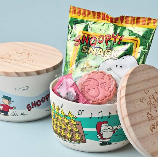 Japan PEANUTS Snoopy Christmas snacks and lunch boxes